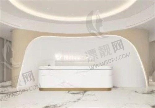 洛龙臻颜医疗美容诊所