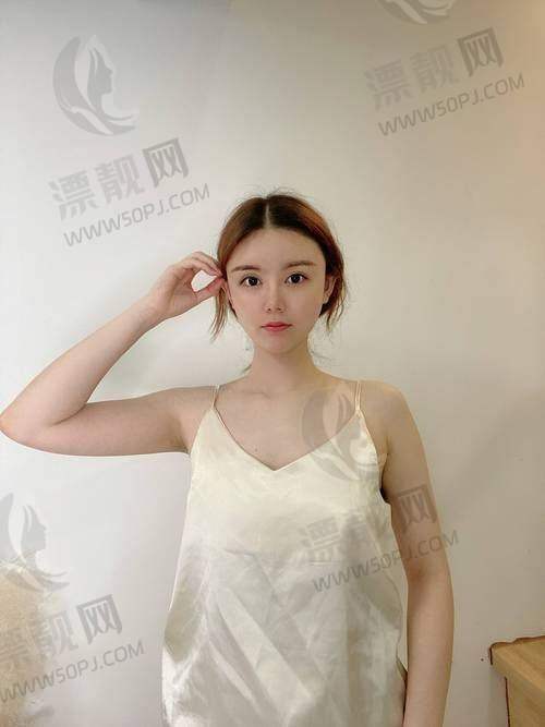 与其他隆胸方式的对比
