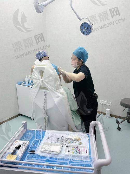 二、蒋铮铮医生到底有多强?看看她这些“技能包”就知道!