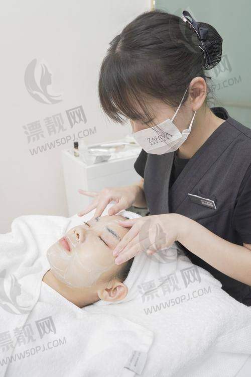 7. 昆明铜雀台美容医院