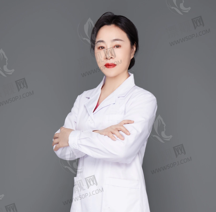 杨青青